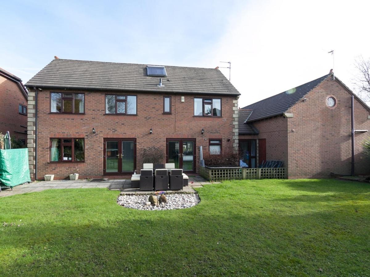 Ayuda House Hotel Altrincham Exterior photo