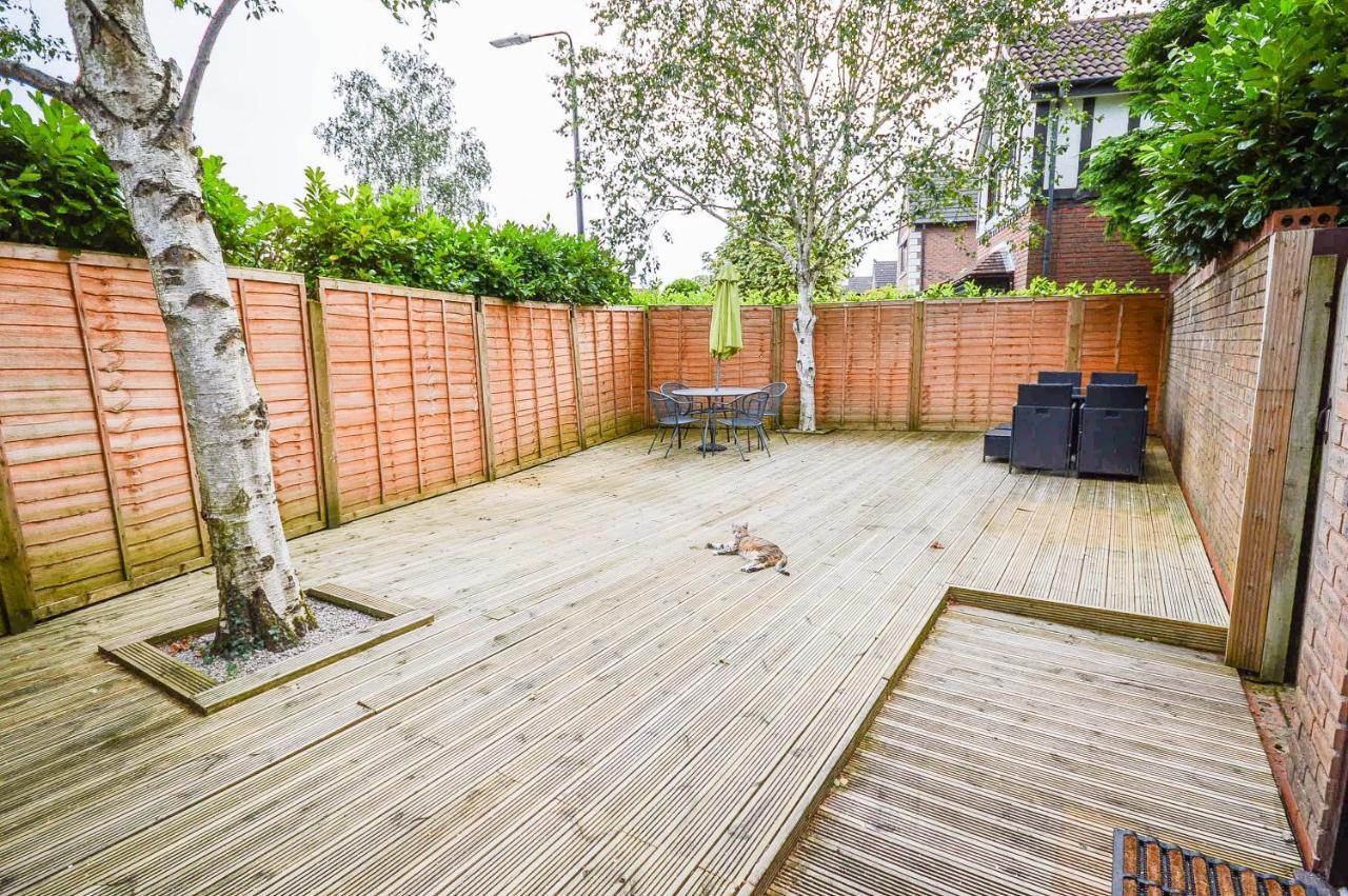 Ayuda House Hotel Altrincham Exterior photo